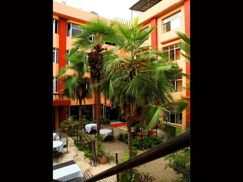 Hotel Lion Катманду Екстериор снимка
